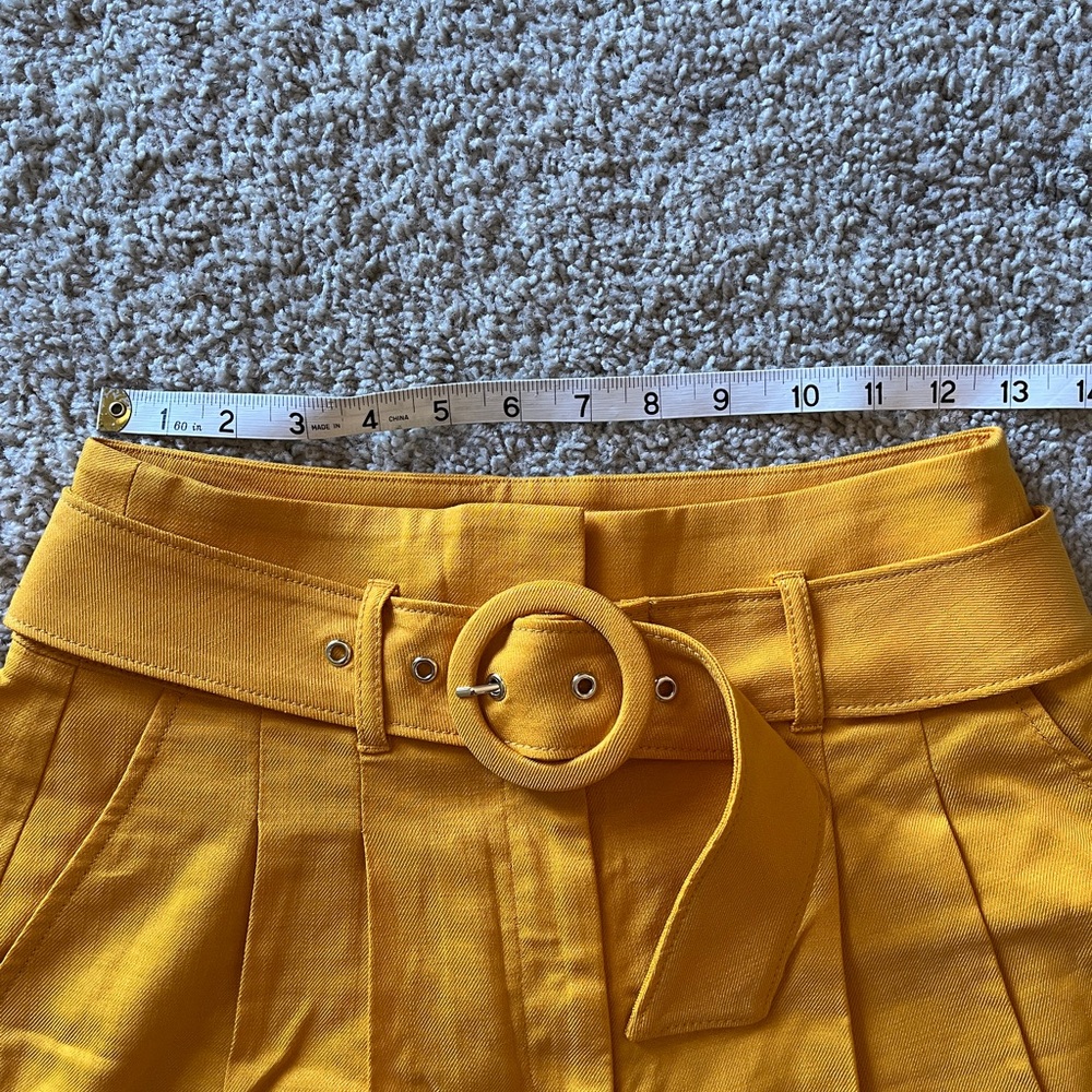 White House Black Market Extra High-Rise Belted Shorts - Picture 7 of 12